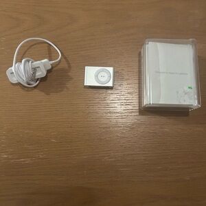iPod Shuffle Compact Clip MP3 Player